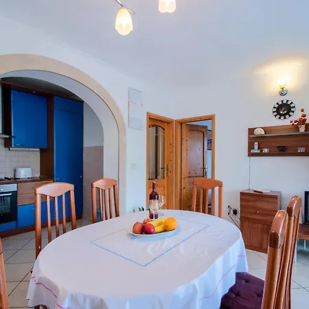 Ruzica Apartment Zrnovo